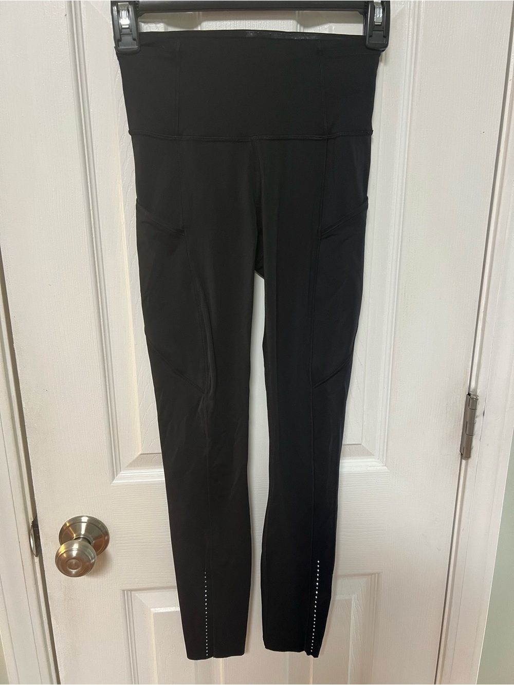 Lululemon Fast & Free 7/8 Tight II *Nulux 25"
Black